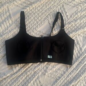 Motif Pumping Bra
